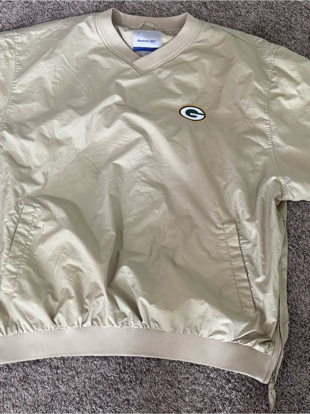 Reebok Beige Green Bay Packers Pullover V-Neck Windbreaker